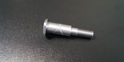 Schraube mit Gewinde