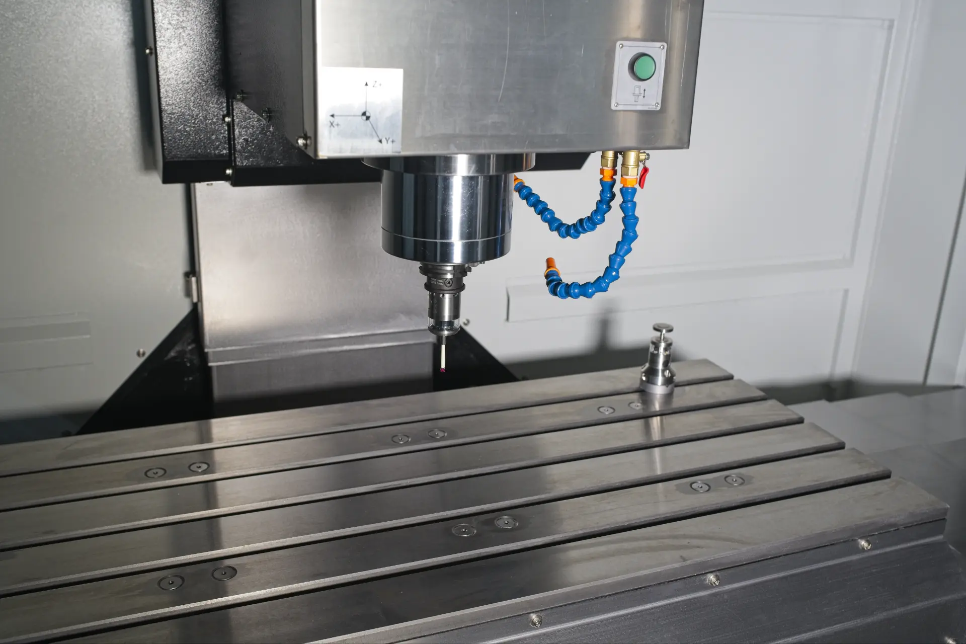 Innenraum eines BAZ M-1200