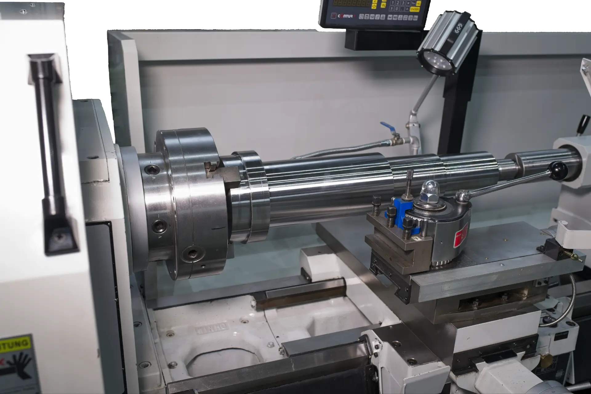Bearbeitungsbereich einer konv. Drehmaschine SJ-660